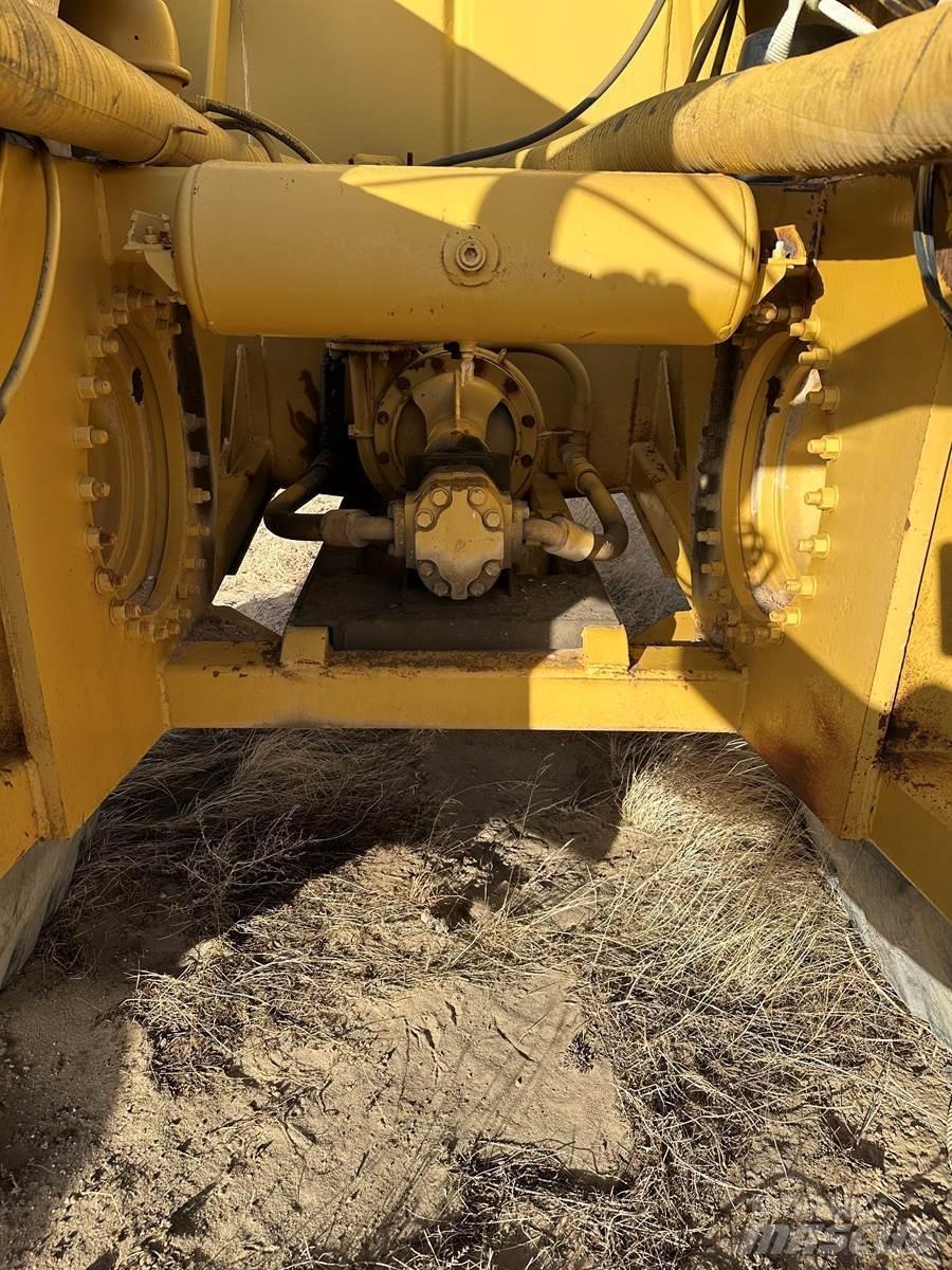 CAT 621B Water bowser