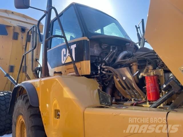 CAT 730 Articulated Haulers