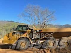 CAT 735 Panel vans