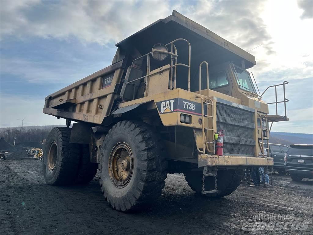 CAT 773B Articulated Haulers
