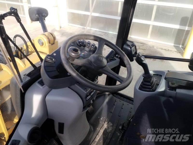 CAT 906M Wheel loaders