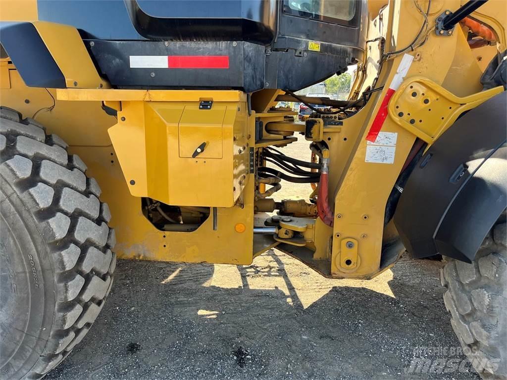 CAT 938M Wheel loaders