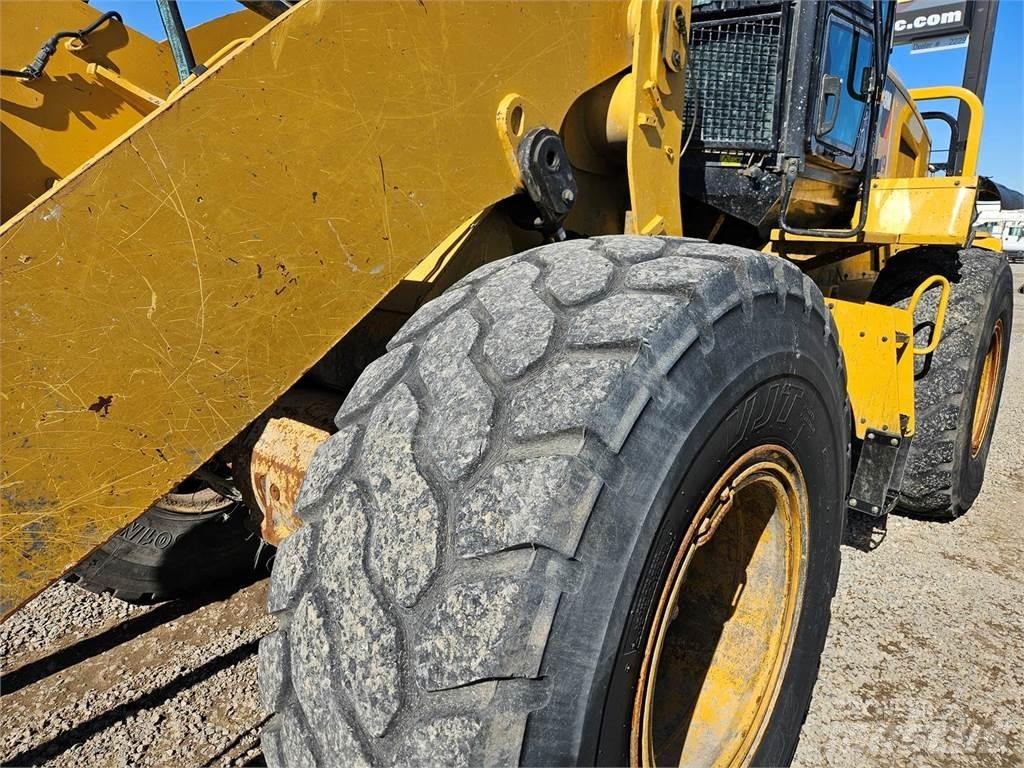 CAT 938M Wheel loaders