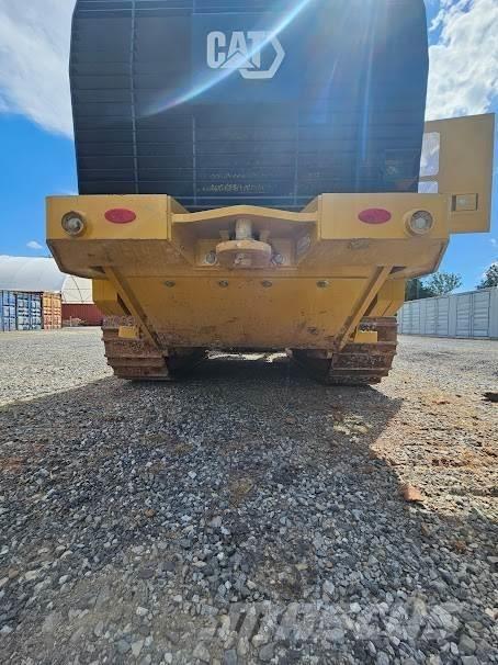 CAT 953 Crawler loaders