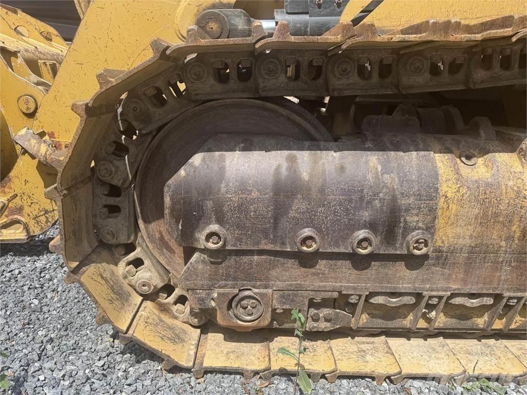 CAT 963D Crawler loaders
