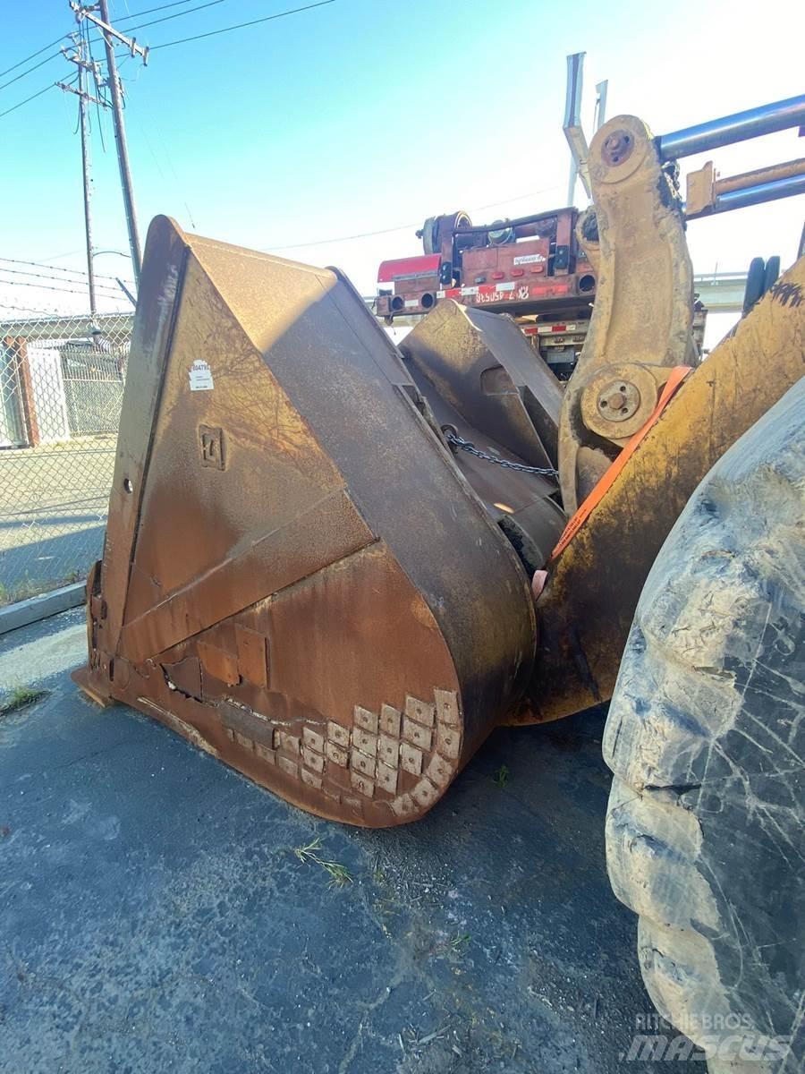 CAT 988F Wheel loaders