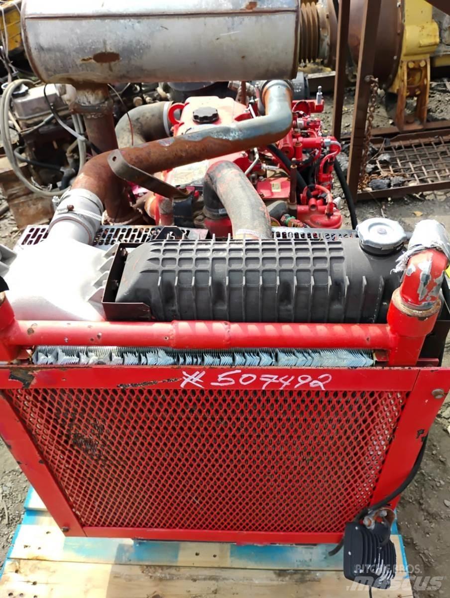 CAT C4.4 Engines
