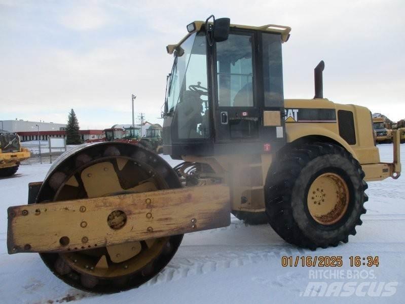 CAT CP563D Towed vibratory rollers