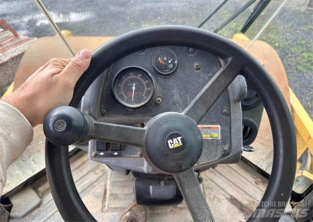 CAT CS74 Single drum rollers