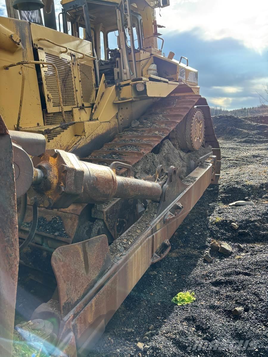 CAT D11R Crawler dozers