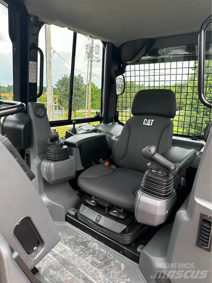 CAT D3 Crawler dozers