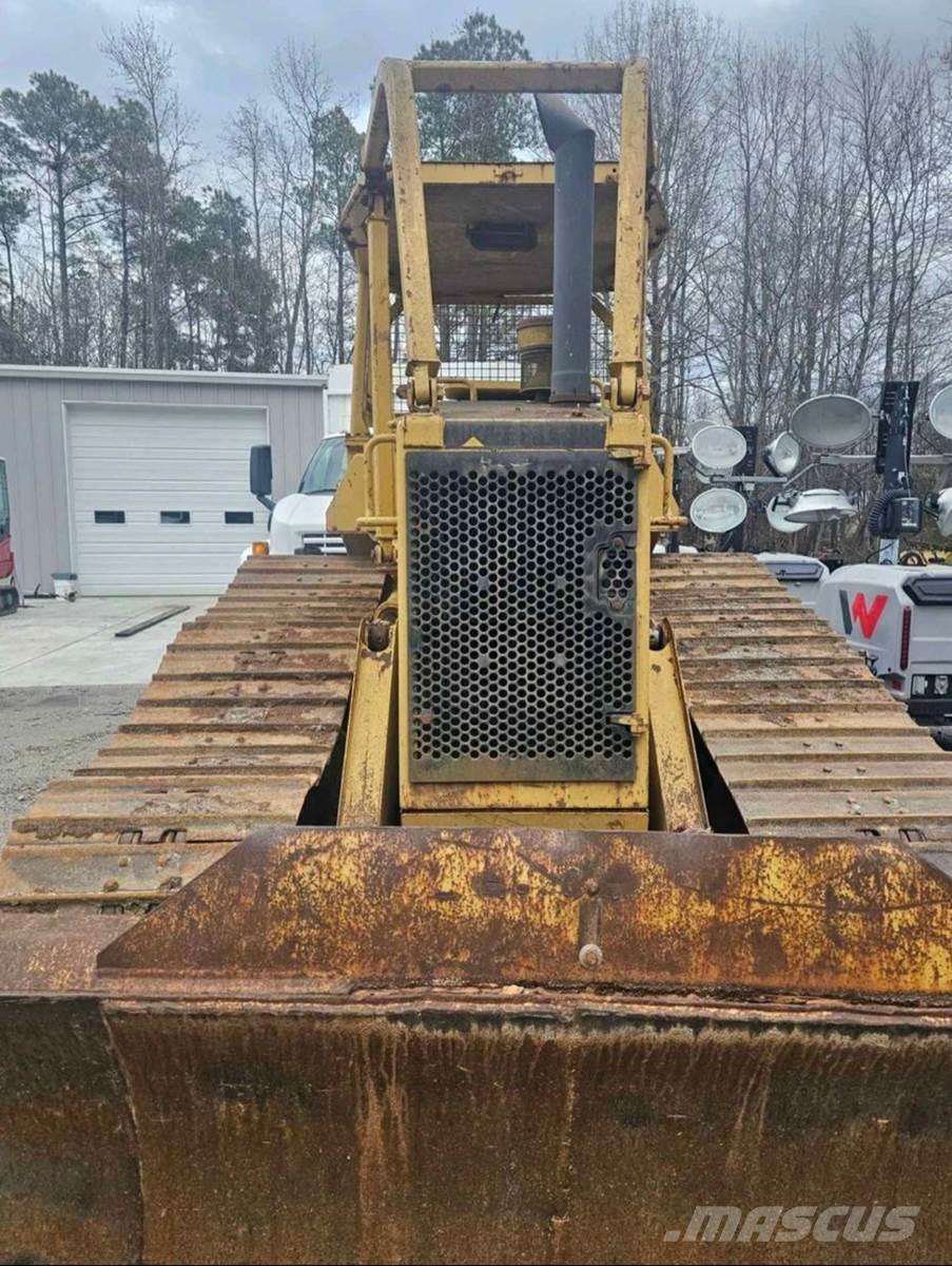 CAT D4H II Crawler dozers