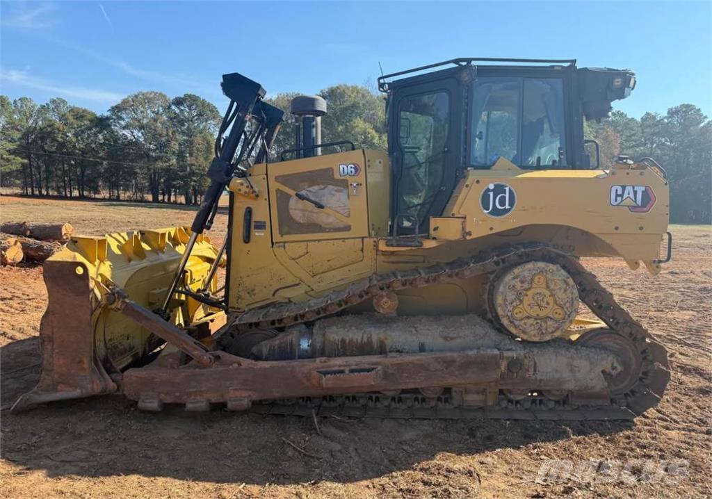 CAT D6 Crawler dozers