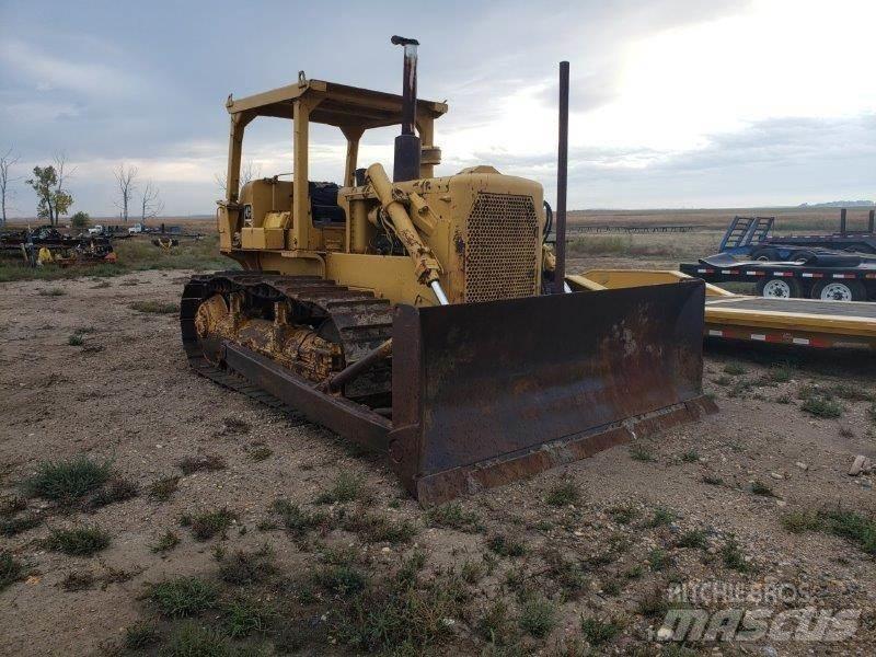 CAT D6C Crawler dozers