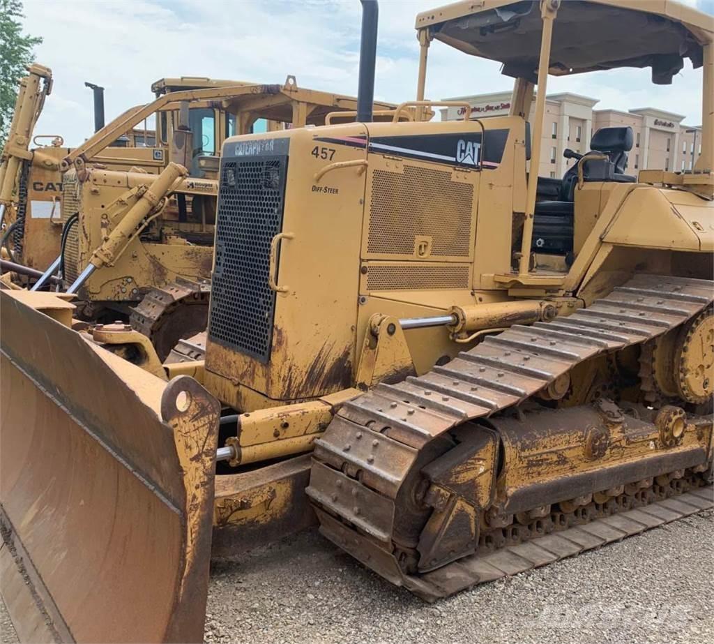 CAT D6N XL Crawler dozers