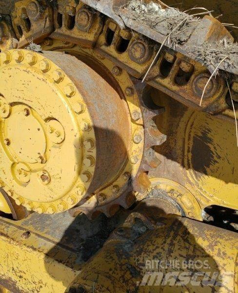 CAT D7R Crawler dozers
