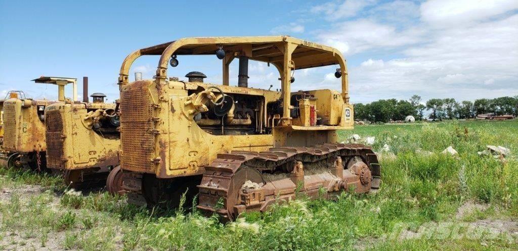 CAT D8H Crawler dozers
