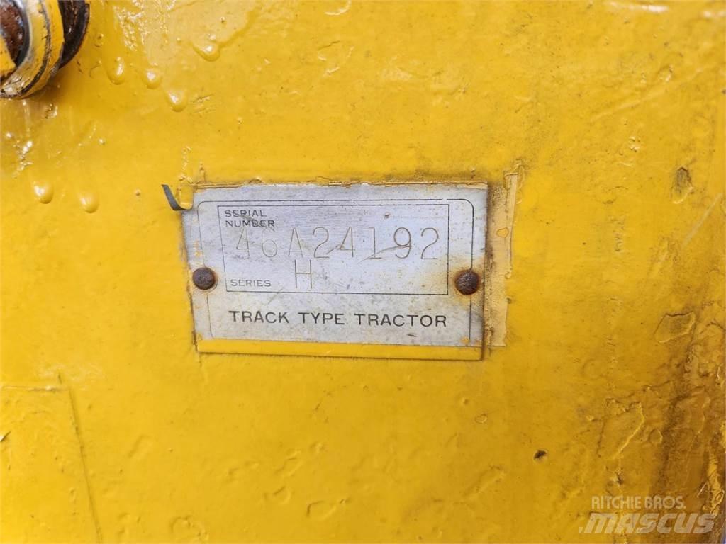CAT D8H Crawler dozers