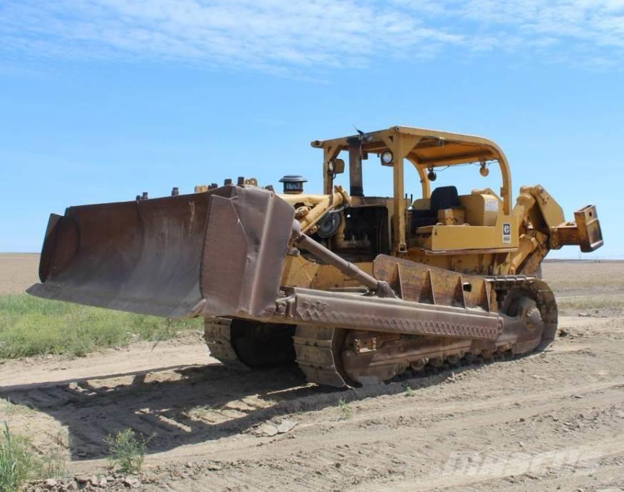CAT D8H Crawler dozers