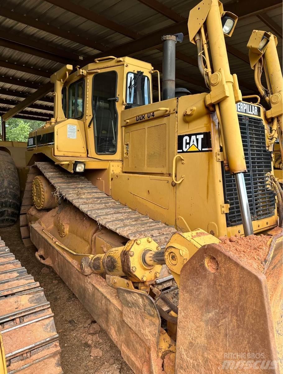CAT D8N Crawler dozers