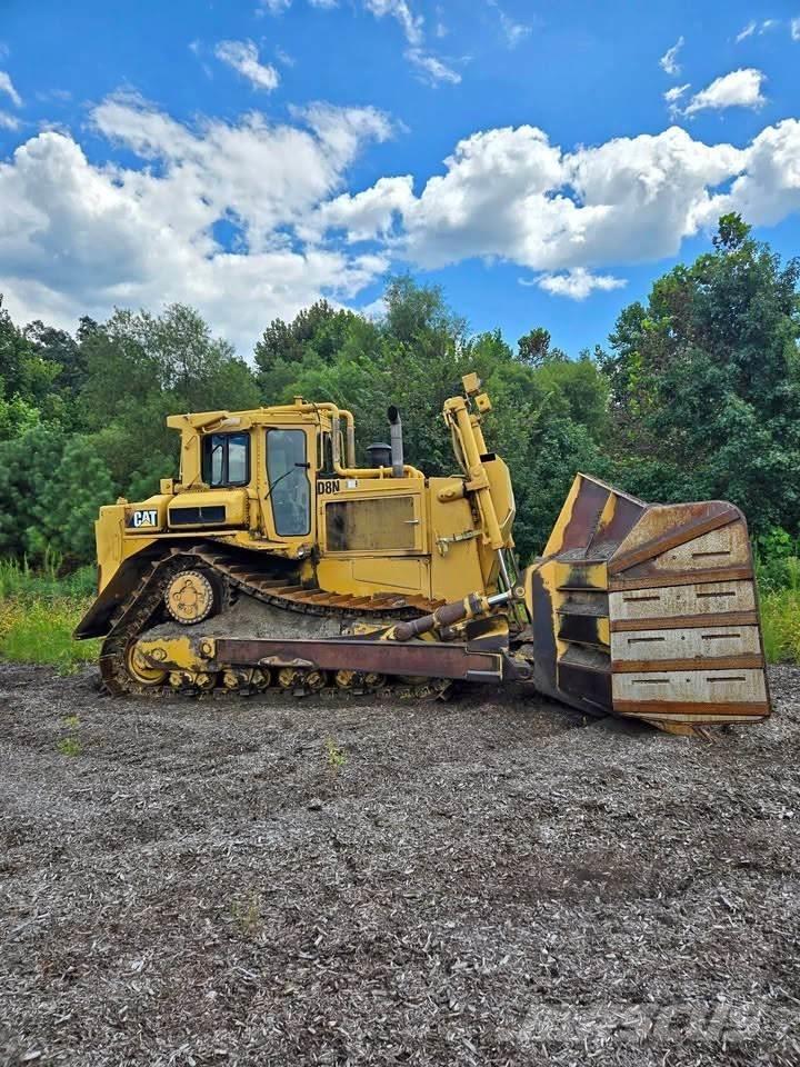 CAT D8N Crawler dozers