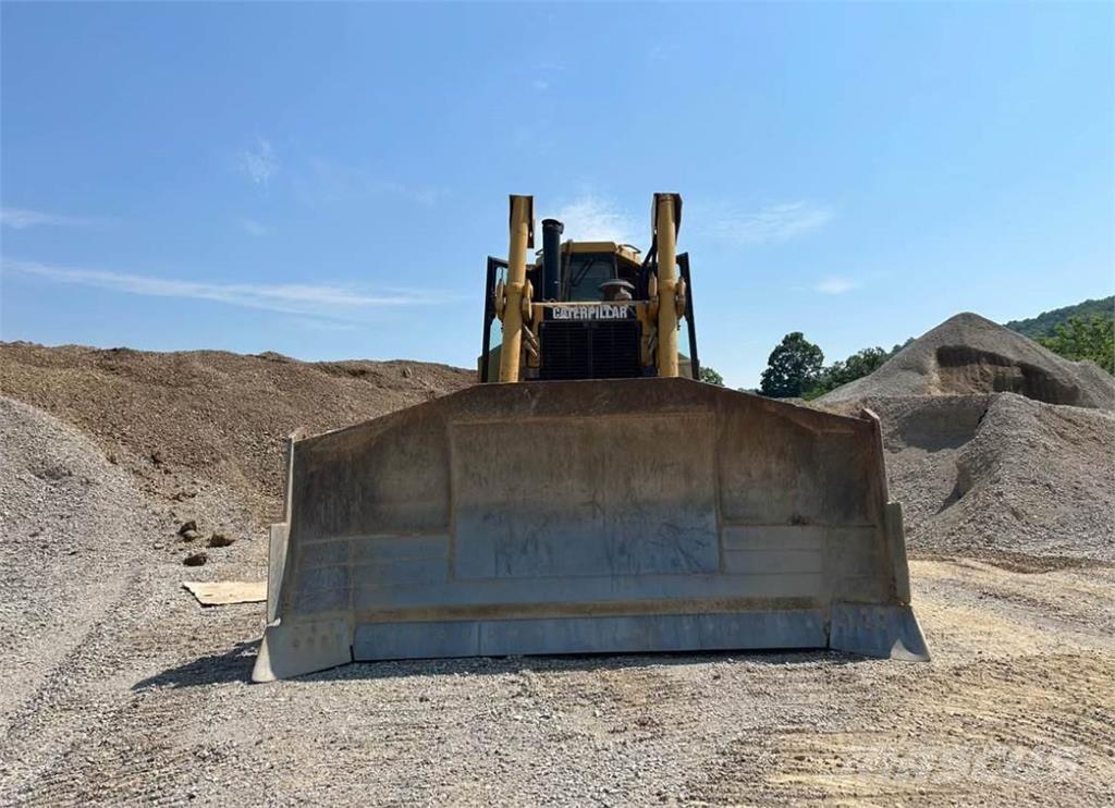 CAT D8N Crawler dozers
