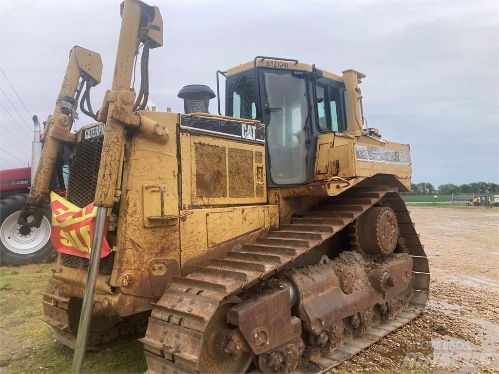 CAT D8R Crawler dozers