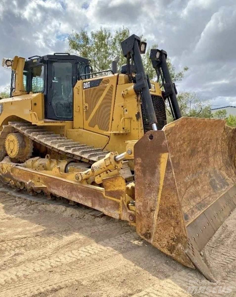 CAT D8T Crawler dozers
