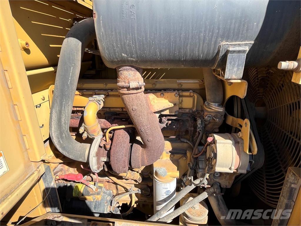 CAT IT28F Wheel loaders