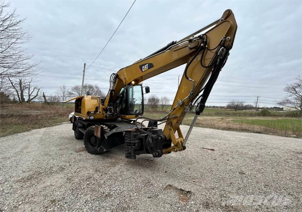 CAT M313D Wheeled excavators