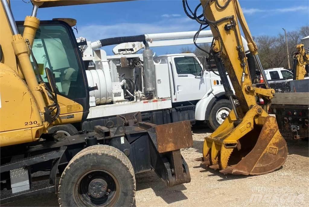 CAT M316C Wheeled excavators