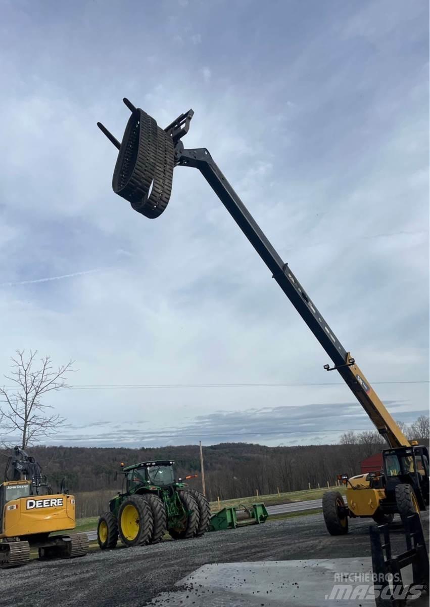 CAT TL943C Telescopic handlers