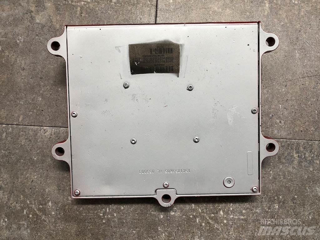 Cummins ISM Electronics