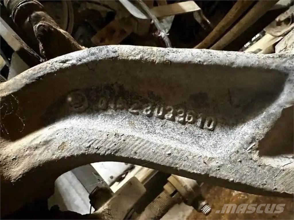  Dana 367 Axles