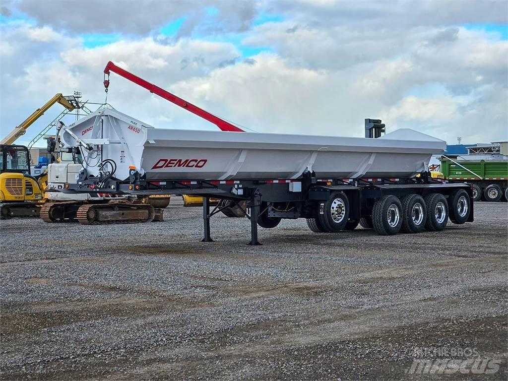 Demco  Tipper trailers