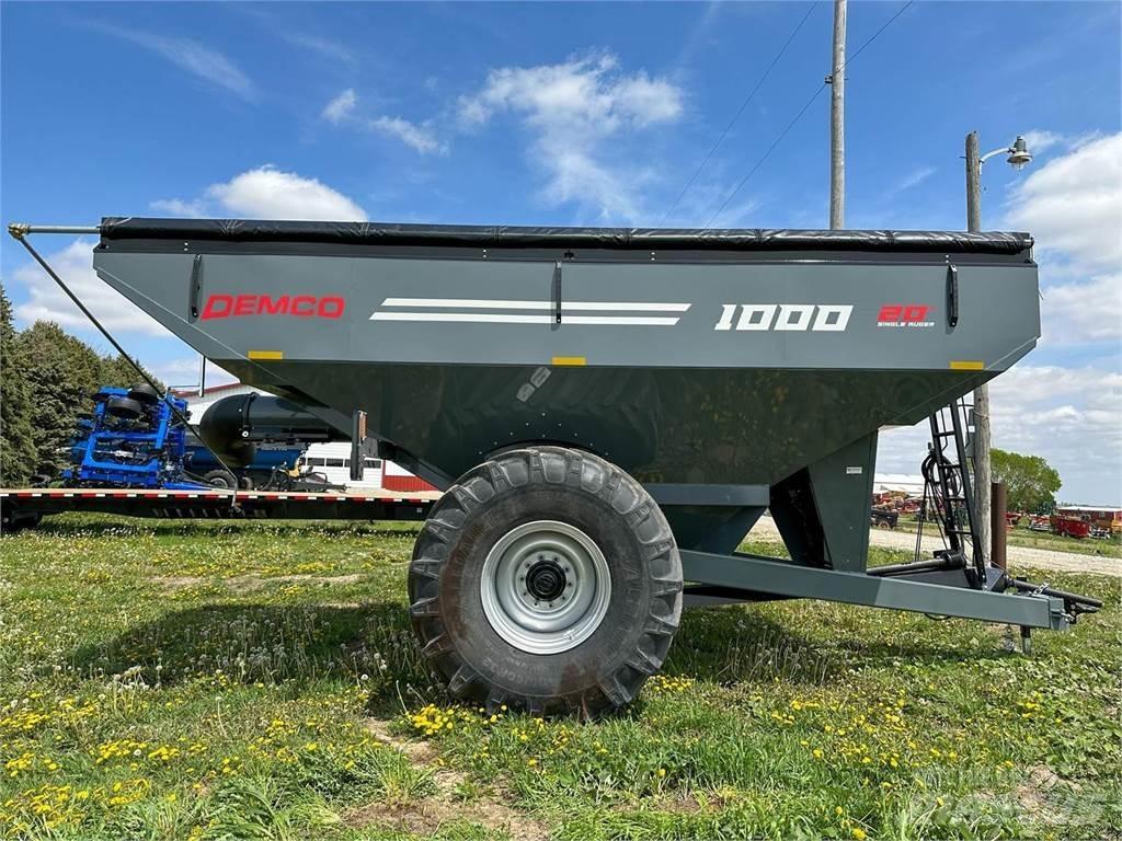 Demco 1000 Grain / Silage Trailers