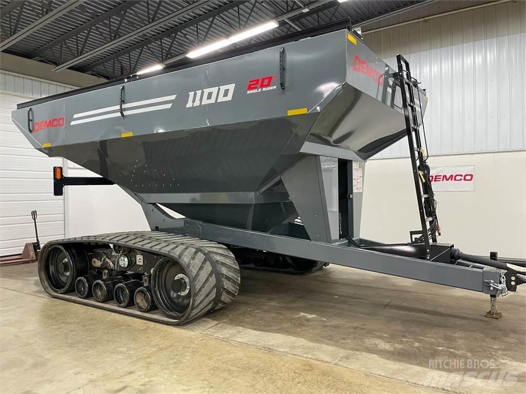 Demco 1100 Grain / Silage Trailers
