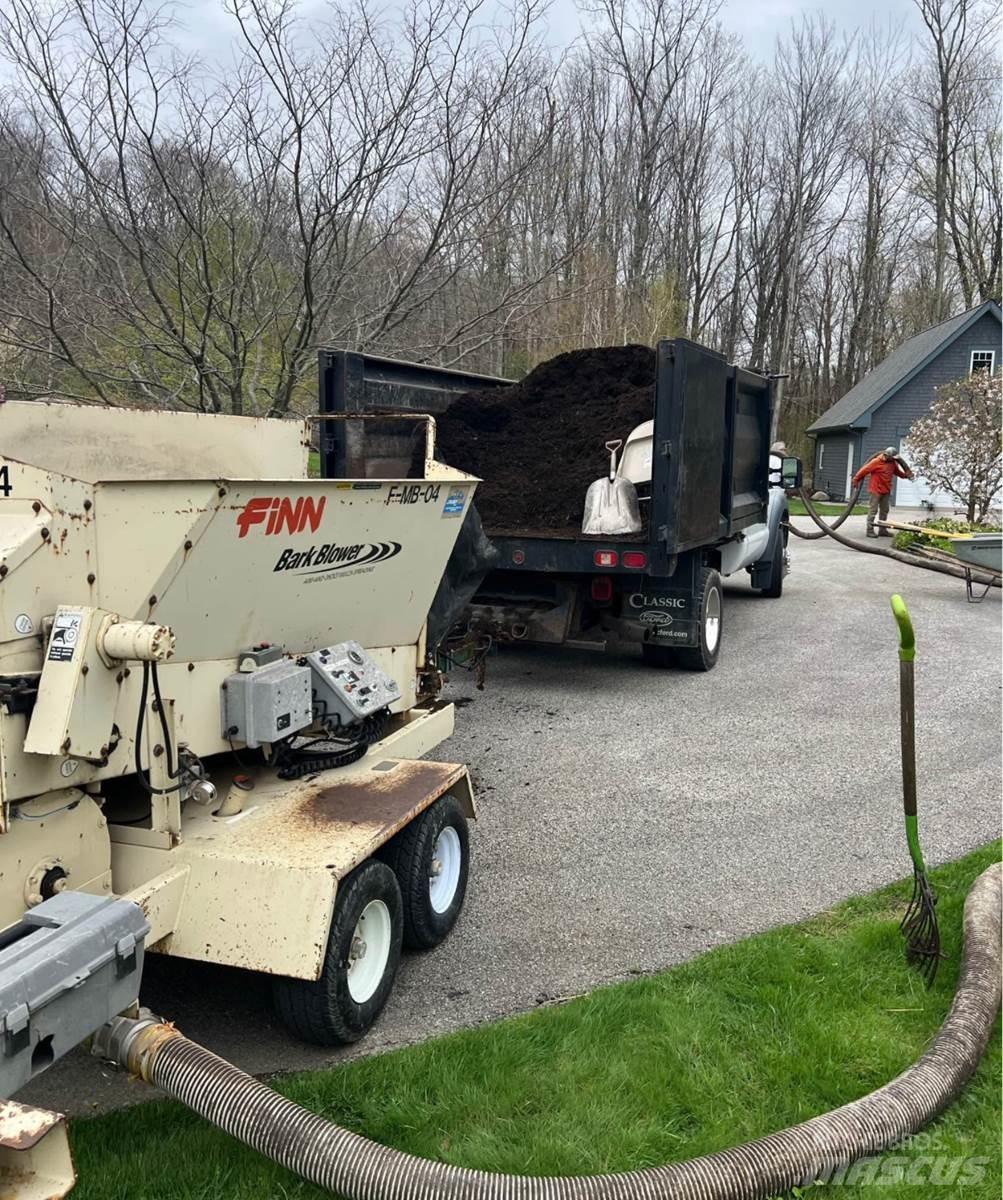 Finn BB302 Hopper equipment, blowers and elevators