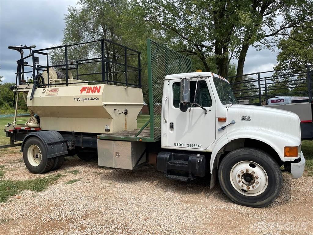 Finn T120 Hopper equipment, blowers and elevators