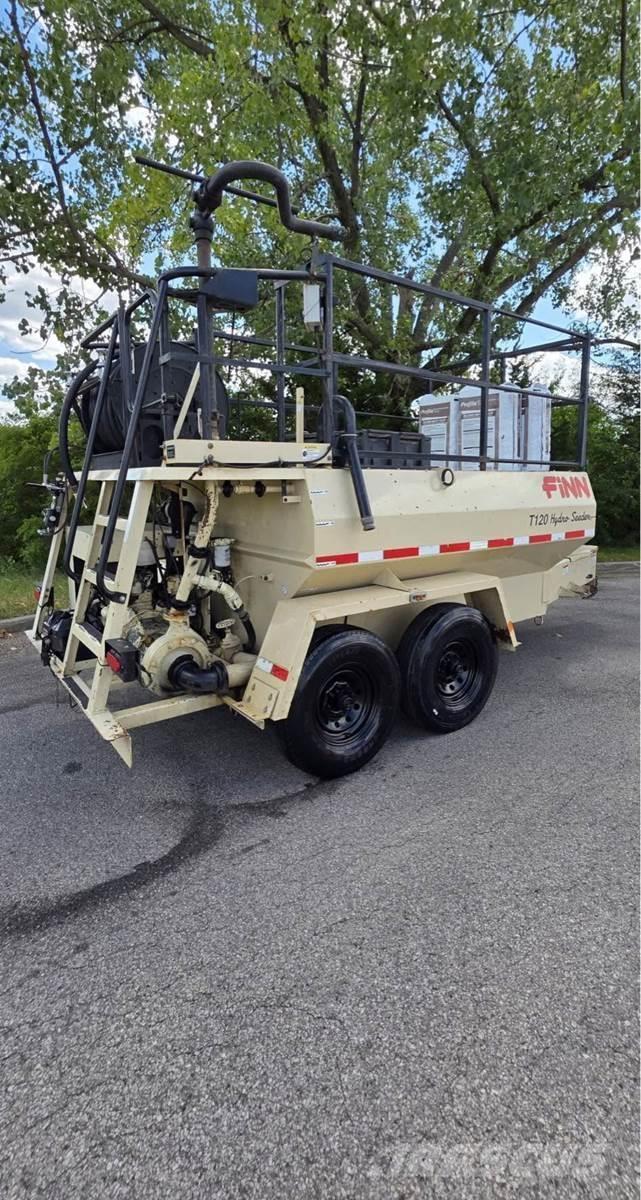 Finn T120 Hopper equipment, blowers and elevators