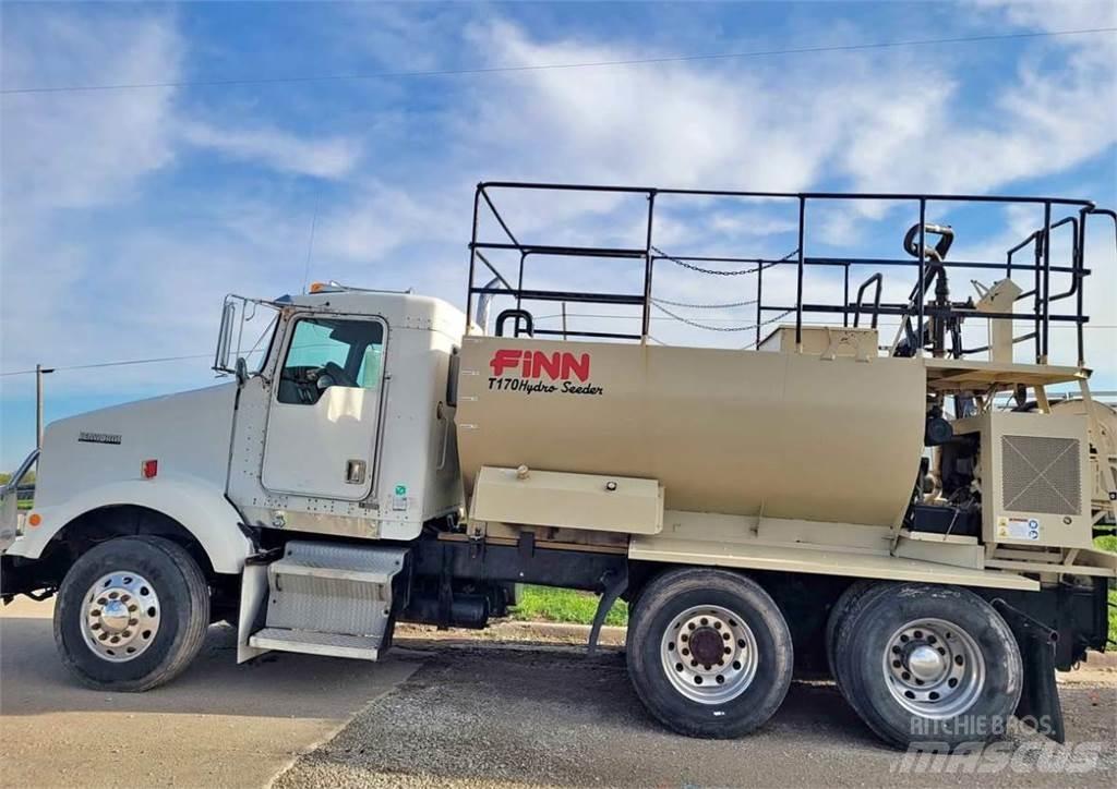 Finn T170 Hopper equipment, blowers and elevators