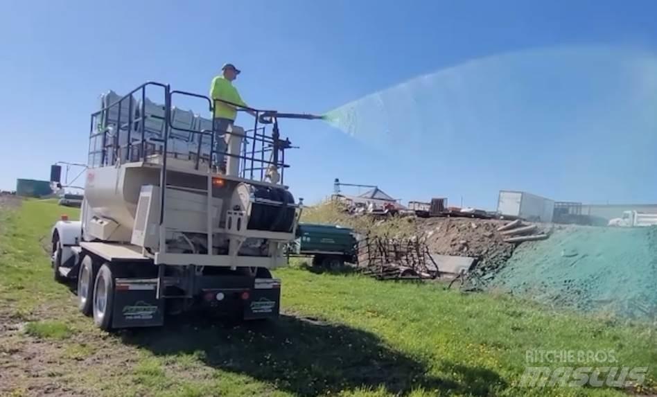 Finn T170 Hopper equipment, blowers and elevators