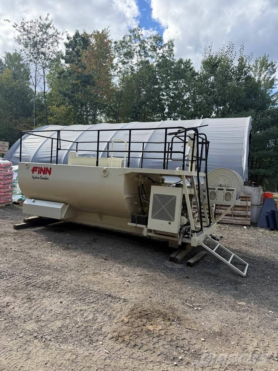 Finn T170 Hopper equipment, blowers and elevators