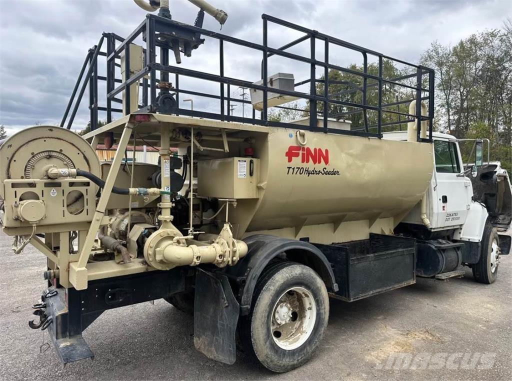 Finn T170 Hopper equipment, blowers and elevators