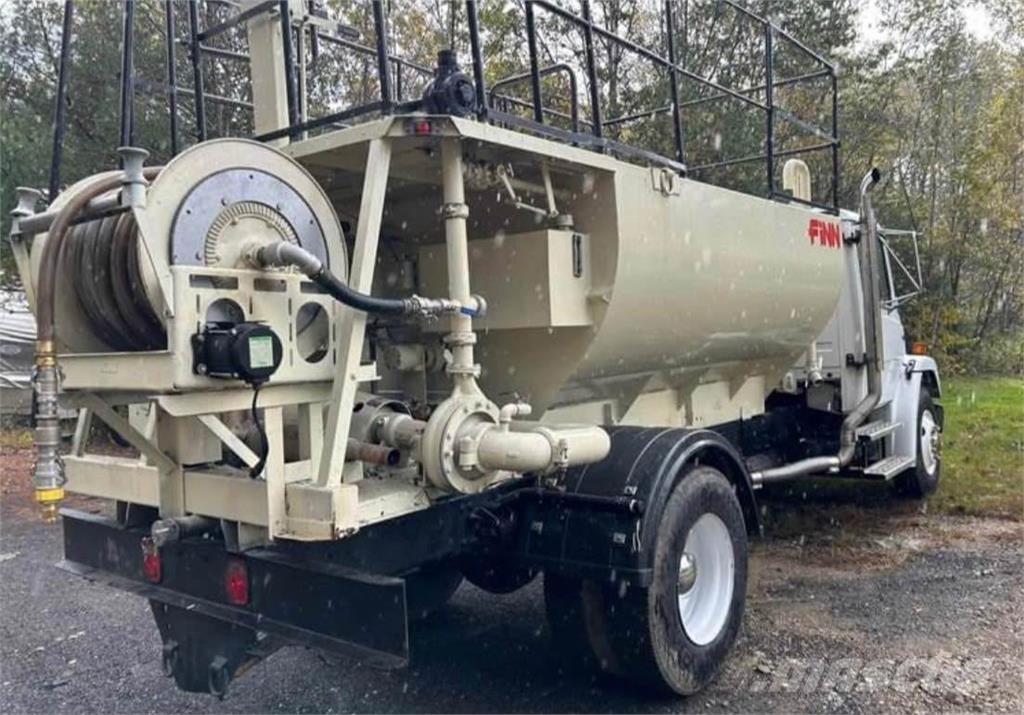 Finn T170 Hopper equipment, blowers and elevators