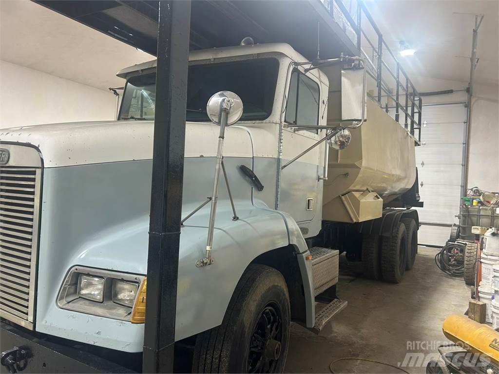 Finn T330 Hopper equipment, blowers and elevators