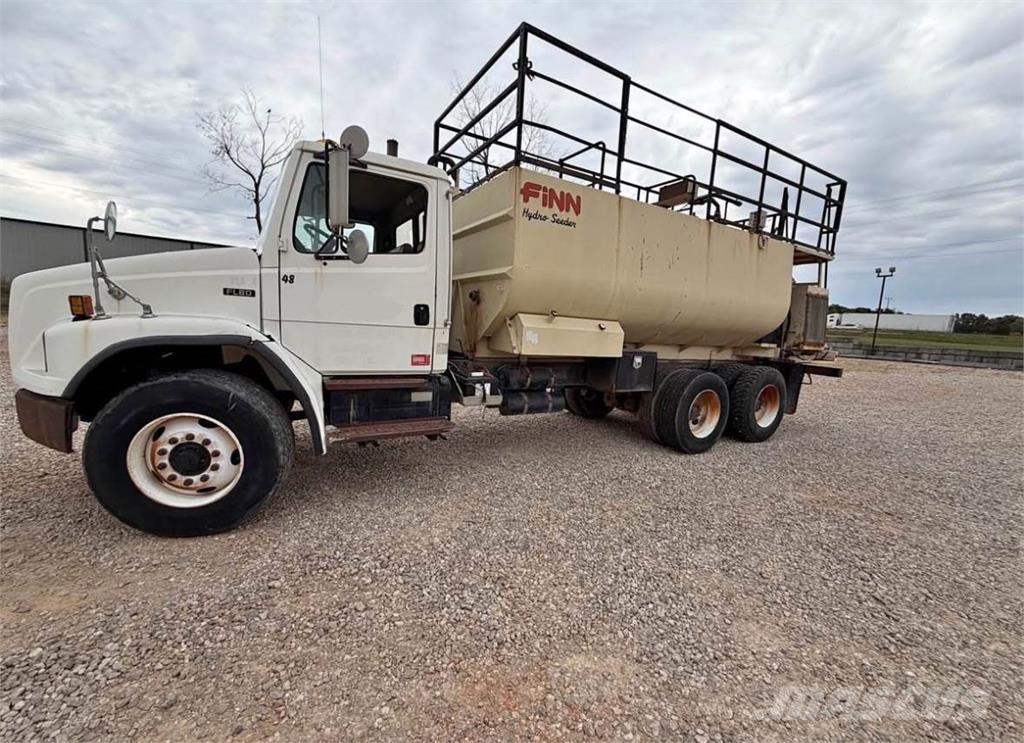 Finn T330 Hopper equipment, blowers and elevators