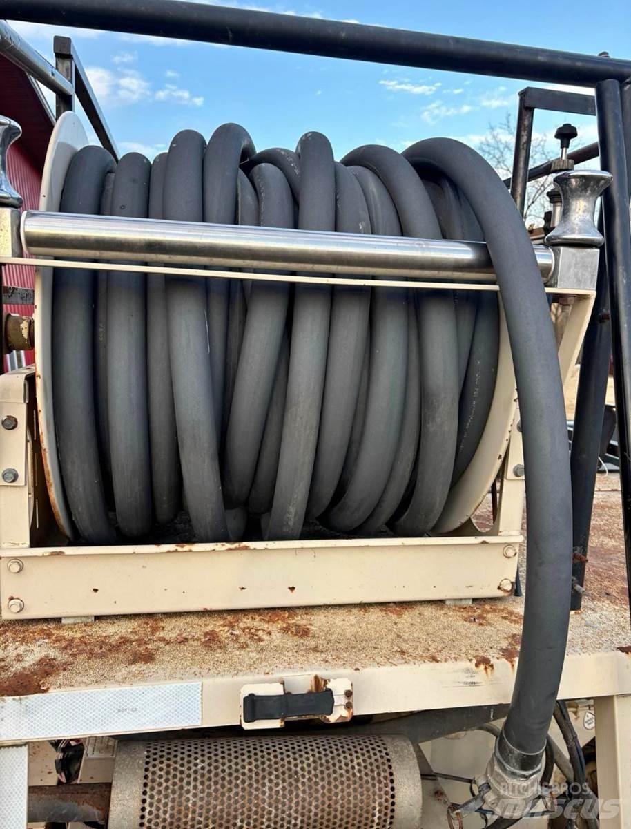 Finn T90 Hopper equipment, blowers and elevators