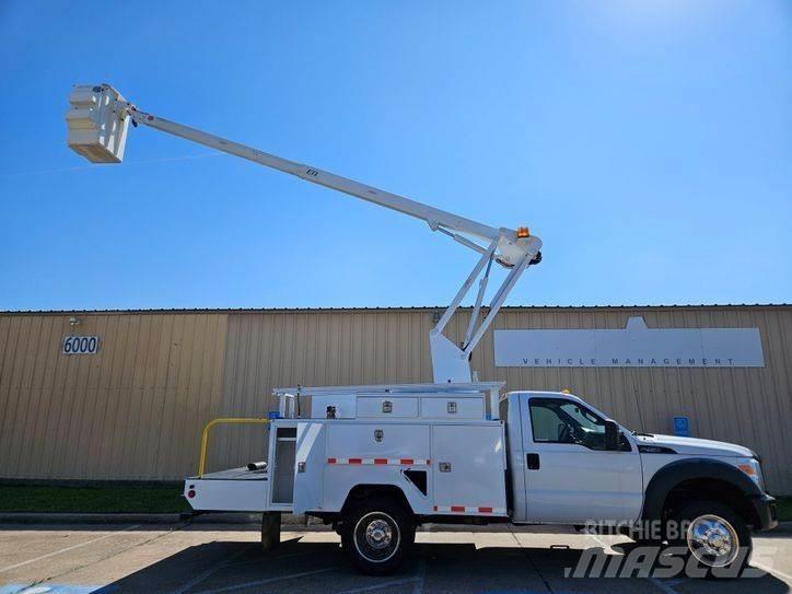Ford F-450 Truck mounted platforms