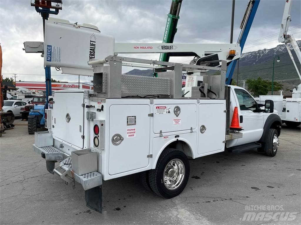 Ford F-450 Truck mounted platforms